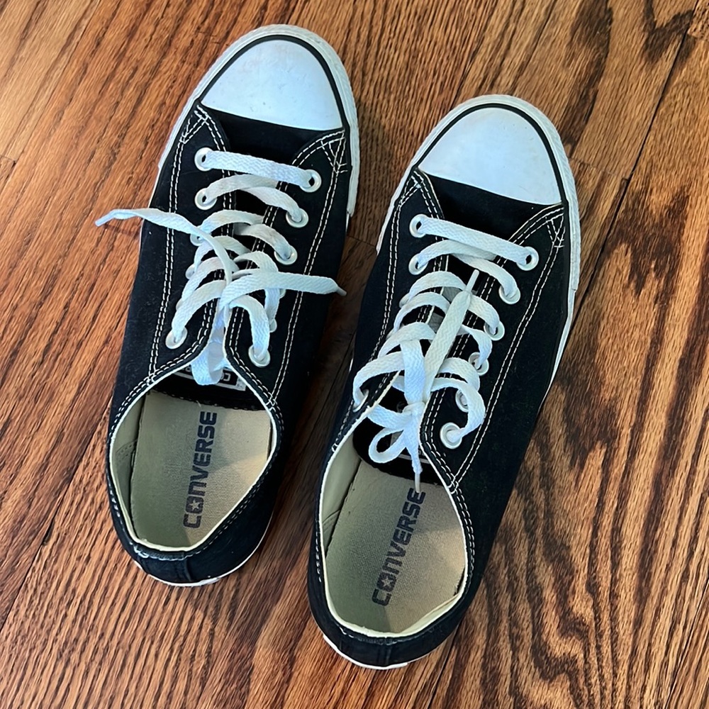 Black converse